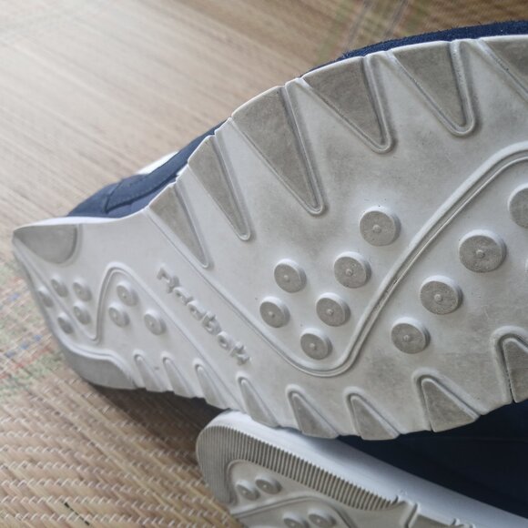 Reebok Men's Classic Nylon sneakers - Picture 7 of 7